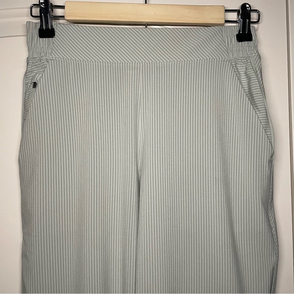 Athleta Brooklyn Textured Joggers Gray Striped Stretch Pockets Size 2P - Picture 7 of 15